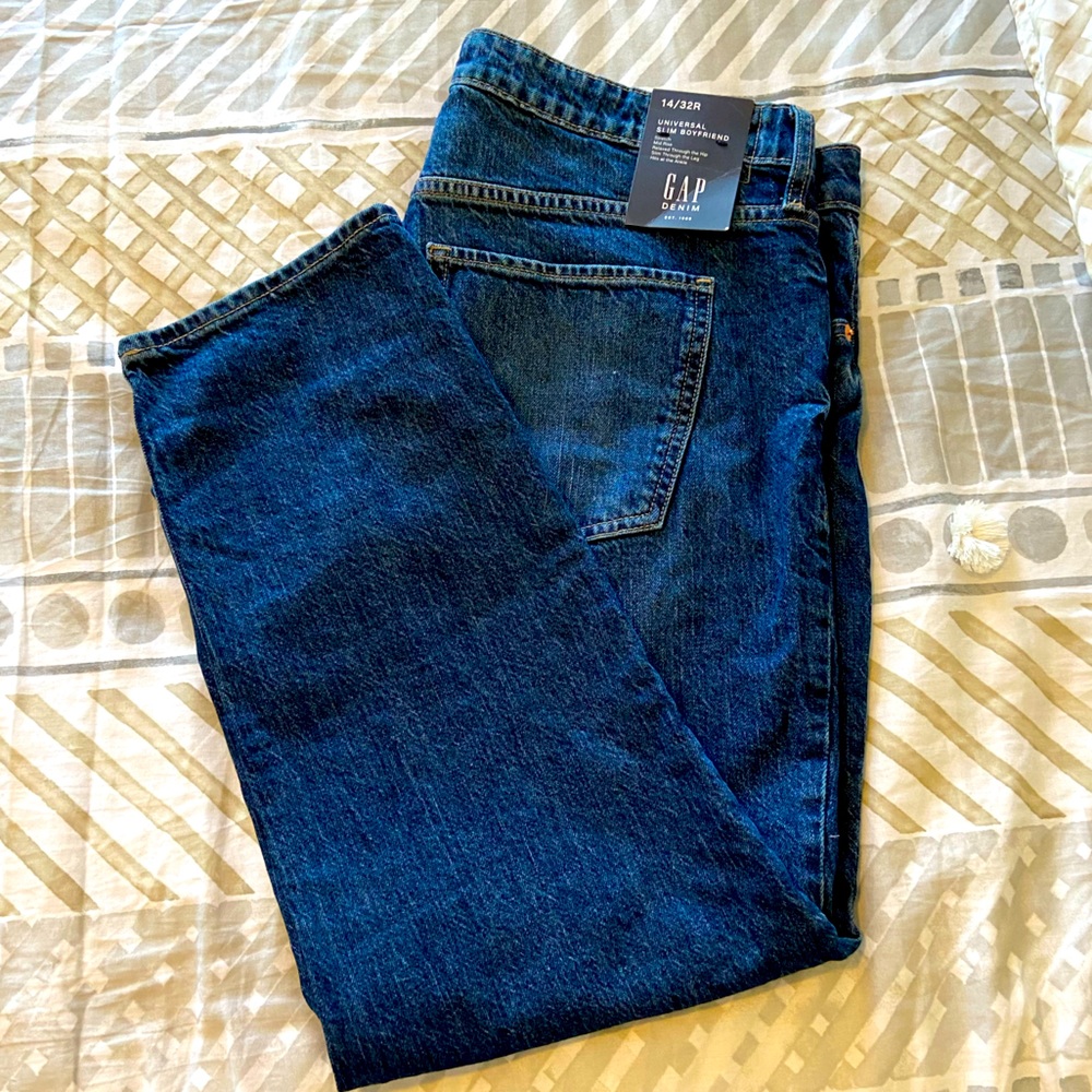 NWT Gap Boyfriend Jean